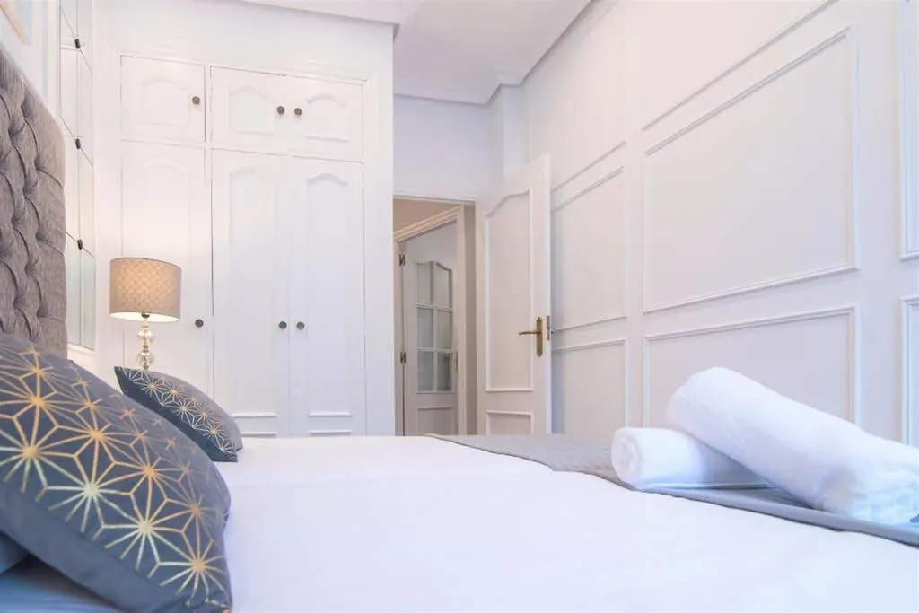 La Plaza Luxury Apartment San Sebastián 0*,